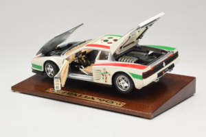 Ferrari Testarossa Italia 90 Weiß Bburago 1:18 3059-W1 Druckguss — Bild 5 von 8