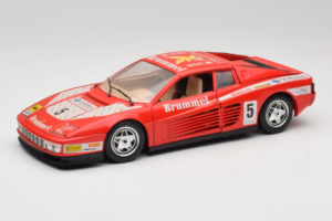 Ferrari Testarossa Brummel #5 Rot 1984 Bburago 1:18 3004-P1 Druckguss
