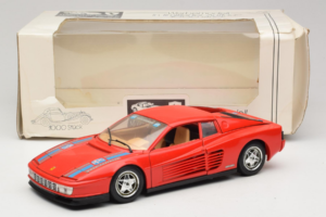 Ferrari Testarossa PPG Auto Refinish Rot Bburago 1:18 3039-P3 Druckguss — Bild 8 von 8