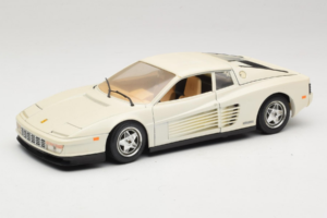 Ferrari Testarossa Weiß Bburago 1:18 3019-W1 Druckguss