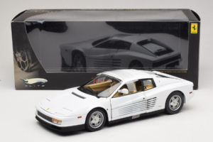 Ferrari Testarossa Weiß Miami Vice Hot Wheels 1:18 P9904 Druckguss — Bild 6 von 6