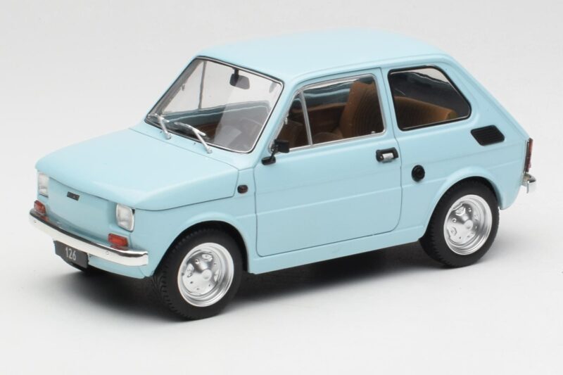 Fiat 126 Hellblau MCG 1:18 MCG18415 Druckguss