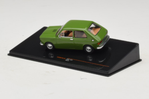 Fiat 127 Grün IXO 1:43 CLC607N Druckguss — Bild 3 von 4