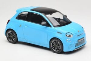 Abarth 500e Blau IXO 1:18 MCG18499 Druckguss — Bild 4 von 6