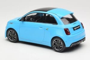 Abarth 500e Blau IXO 1:18 MCG18499 Druckguss — Bild 5 von 6