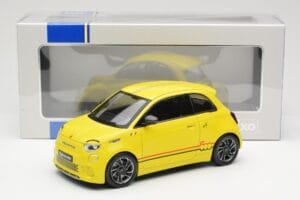 Abarth 500e Gelb IXO 1:18 MCG18498 Druckguss — Bild 6 von 6