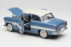 Ford Taunus 12M P2 Blau Streifen Revell 1:18 08880-M1 Druckguss — Bild 5 von 8