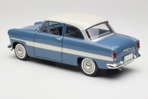 Ford Taunus 12M P2 Blau Streifen Revell 1:18 08880-M1 Druckguss — Bild 7 von 8