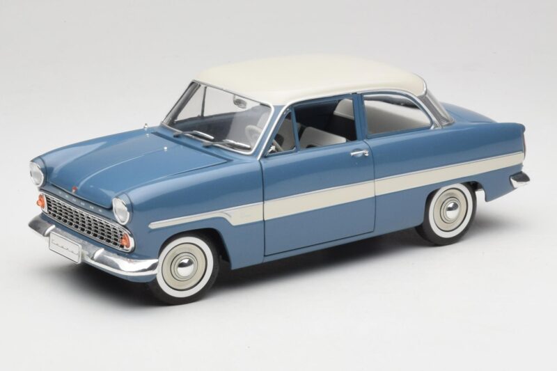 Ford Taunus 12M P2 Blau Streifen Revell 1:18 08880-M1 Druckguss
