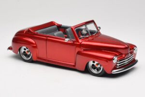 Ford Cabriolet Red Metallic Road Signature 1:18 30028 Druckguss — Bild 6 von 8