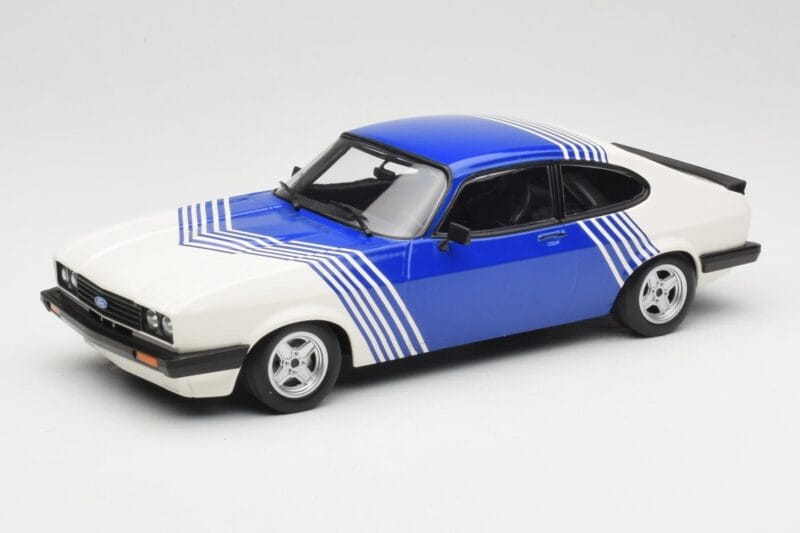 Ford Capri Mk2 3.0 Weiß mit Blauen Streifen Minichamps 1:18 155788600 Druckguss