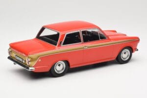 Ford Cortina Lotus Red & Gold Stripe MCG 1:18 MCG18532 Druckguss — Bild 2 von 6