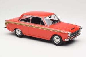 Ford Cortina Lotus Red & Gold Stripe MCG 1:18 MCG18532 Druckguss — Bild 4 von 6