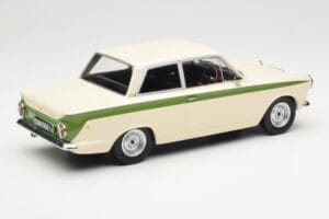 Ford Cortina Lotus White & Green Stripe MCG 1:18 MCG18434 Druckguss — Bild 2 von 6