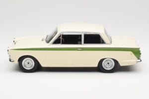 Ford Cortina Lotus White & Green Stripe MCG 1:18 MCG18434 Druckguss — Bild 3 von 6