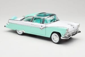 Ford Crown Victoria Seafoam Grün & Weiß Road Legends 1:18 92138 Druckguss — Bild 5 von 7