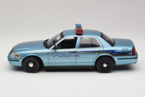Ford Crown Victoria Police Cruiser Twilight Blue Greenlight 1:18 01643 Druckguss — Bild 4 von 8