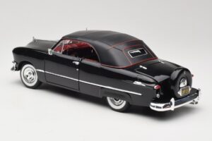 Ford Deluxe Cabriolet Schwarz Maisto 1:18 31681 Druckguss — Bild 7 von 8