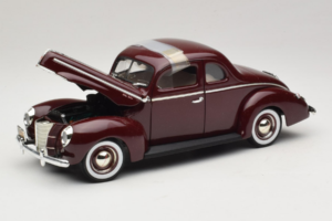 Ford Deluxe Coupe Dunkelrot ERTL 1:18 7936 Druckguss — Bild 2 von 7