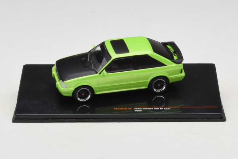 Ford Escort Mk4 XR3i Grün IXO 1:43 CLC584N Druckguss