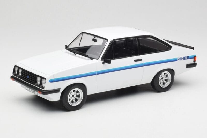 Ford Escort Mk2 RS 2000 Weiß MCG 1:18 MCG18439 Druckguss