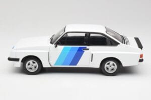 Ford Escort Mk2 RS 2000 X-Pack Diamond Weiß & Blau Decor MCG 1:18 MCG18351 Druckguss — Bild 3 von 6