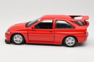 Ford Escort Mk5 RS Cosworth Rot UT Models 1:18 180082102 Druckguss — Bild 4 von 8