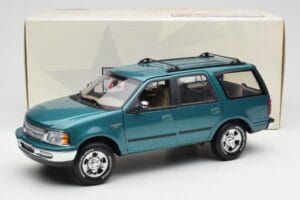 Ford Expedition XLT Grün Metallic UT Models 1:18 22717 Druckguss — Bild 8 von 8