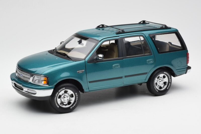 Ford Expedition XLT Grün Metallic UT Models 1:18 22717 Druckguss