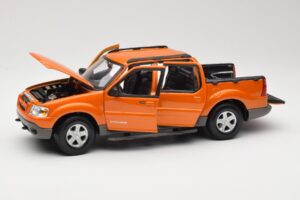Ford Explorer Sport Trac Orange Maisto 1:18 536891G Druckguss — Bild 2 von 8