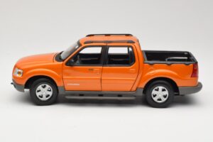 Ford Explorer Sport Trac Orange Maisto 1:18 536891G Druckguss — Bild 4 von 8
