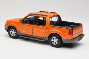 Ford Explorer Sport Trac Orange Maisto 1:18 536891G Druckguss — Bild 7 von 8