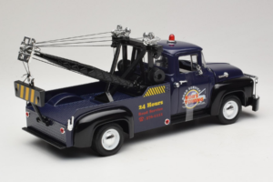Ford F-100 Abschleppwagen Bob's Towing Welly 1:18 19834-W Druckguss — Bild 2 von 6