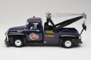 Ford F-100 Abschleppwagen Bob's Towing Welly 1:18 19834-W Druckguss — Bild 3 von 6