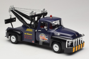 Ford F-100 Abschleppwagen Bob's Towing Welly 1:18 19834-W Druckguss — Bild 4 von 6