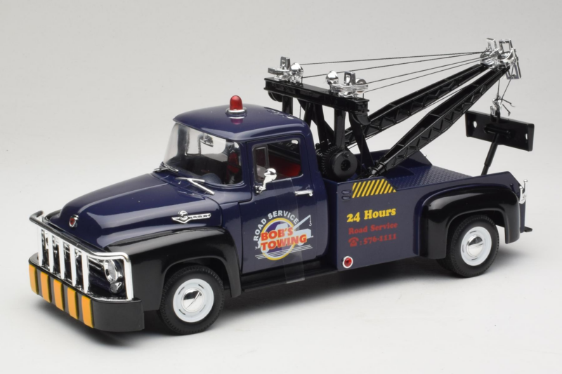 Ford F-100 Abschleppwagen Bob's Towing Welly 1:18 19834-W Druckguss