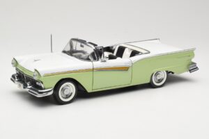 Ford Fairlane Skyliner Grün & Weiß Sun Star 1:18 FORD003 Druckguss