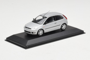 Ford Fiesta Mk5 2-Door Silber Minichamps 1:43 FIESTA003 Druckguss — Bild 2 von 4