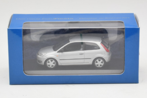 Ford Fiesta Mk5 2-Door Silber Minichamps 1:43 FIESTA003 Druckguss — Bild 4 von 4