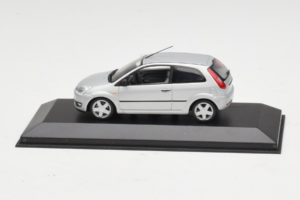 Ford Fiesta Mk5 2-Door Silber Minichamps 1:43 FIESTA003 Druckguss