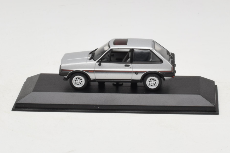 Ford Fiesta XR2 Silber Minichamps 1:43 400085160 Druckguss
