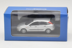 Ford Focus Mk1 Silber Minichamps 1:43 FOCUS006 Druckguss — Bild 4 von 4