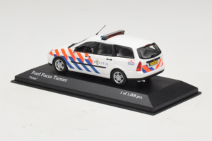 Ford Focus Turnier Politie Minichamps 1:43 430087092 Druckguss — Bild 3 von 4