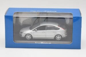 Ford Focus Mk2 Moondust Silber Minichamps 1:43 FOCUS002 Druckguss — Bild 4 von 4