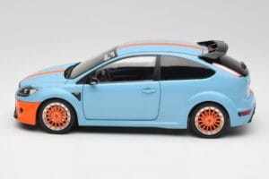 Ford Focus RS LM Classic Edition Gulf 1968 Ford GT40 Tribute Minichamps 1:18 100080068 Druckguss — Bild 4 von 8