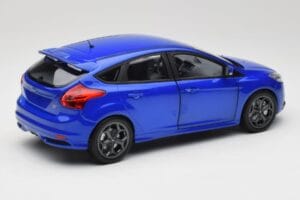 Ford Focus ST Mk2 Blue Metallic Minichamps 1:18 110082001 Druckguss — Bild 3 von 8