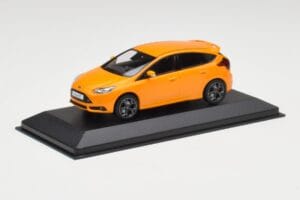 Ford Focus ST Mk3 Tangerine Scream Minichamps 1:43 FOCUS001 Druckguss — Bild 2 von 4