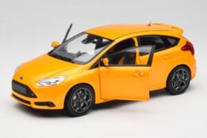Ford Focus ST Mk2 Tangerine Scream Minichamps 1:18 110082005 Druckguss — Bild 2 von 8