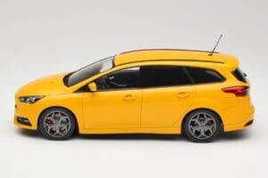 Ford Focus ST Turnier Mk3 Gelb MCG 1:18 MCG18464 Druckguss — Bild 3 von 6