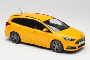 Ford Focus ST Turnier Mk3 Gelb MCG 1:18 MCG18464 Druckguss — Bild 4 von 6